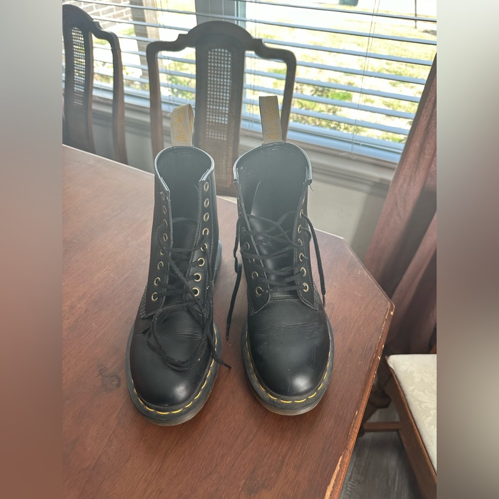 Classic Dr. Martens